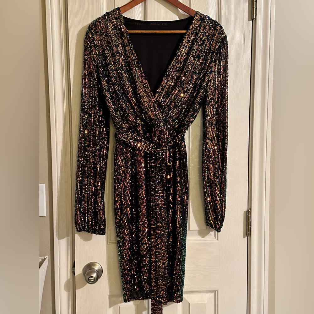 Dress that sparkles
